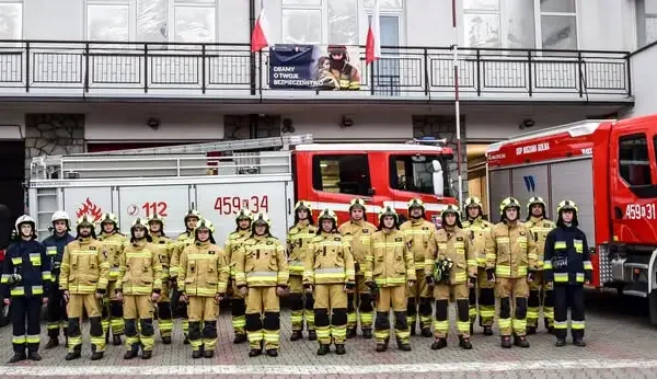 Pożar stodoły w Mszanie Dolnej – strażacy uratowali sąsiedni dom