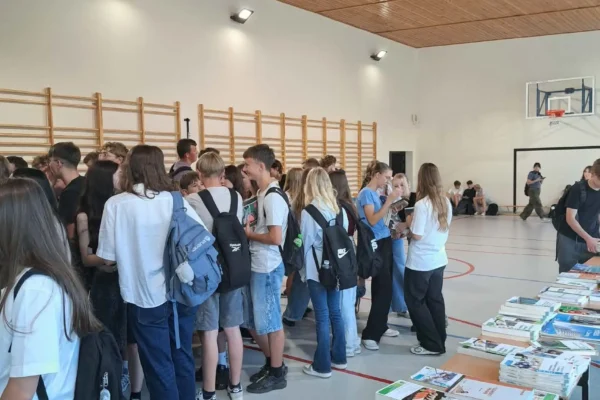 Kiermasz podręczników w limanowskim „Ekonomie” – uczniowie wymienili się książkami