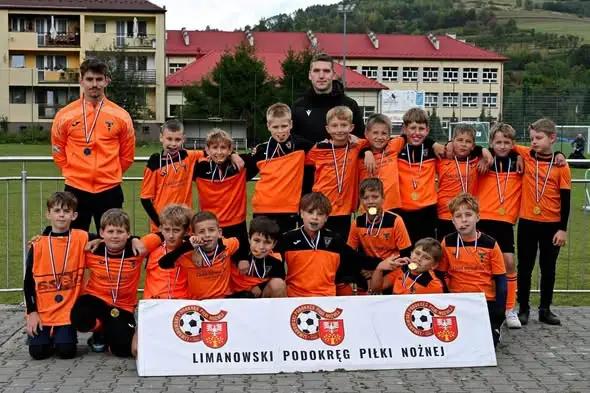 Orliki z Turbacza Mszana Dolna zagrały w turnieju w Kamienicy