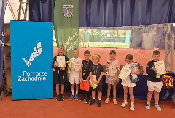 Tenis10 w Gminie Dobra: 20 młodych zawodników na kortach Family Gardenn