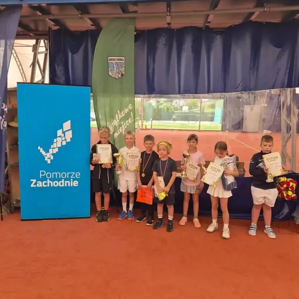 Tenis10 w Gminie Dobra: 20 młodych zawodników na kortach Family Gardenn