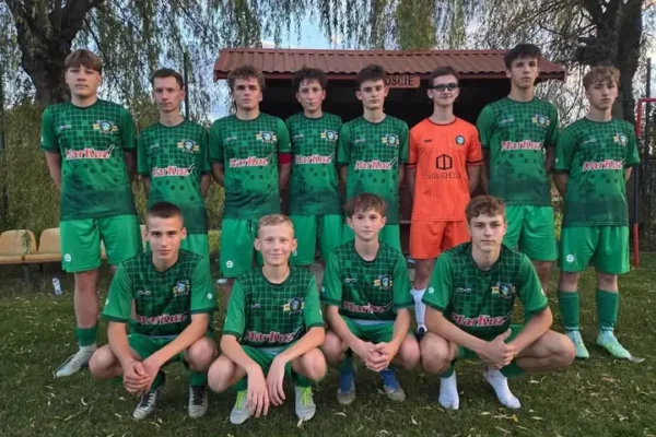 Juniorzy młodsi: Gorce Kamienica rozgromiły LKS Rupniów 5:0